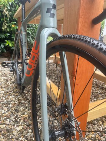 Used CUBE Cross Race Shimano GRX 2023 Road & Gravel, Light Gray — image 2 of 7
