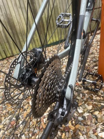 Used CUBE Cross Race Shimano GRX 2023 Road & Gravel, Light Gray — image 7 of 7
