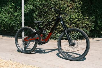 Brugt Trek Slash+ 9.7 SLX/XT 2025 2025 Mountainbike — billede 1 af 22