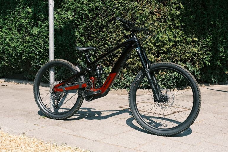Brugt Trek Slash+ 9.7 SLX/XT 2025 2025 Mountainbike — billede 1 af 22