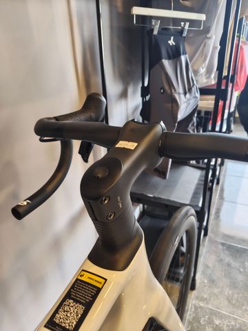 Cervélo Caledonia Rival AXS 2026 2026 Road & Gravel usato, Bianco — immagine 8 di 9
