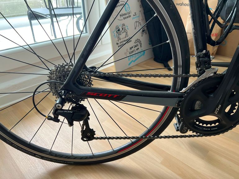 Scott Addict 20 2018 2018 Road & Gravel usato, Nero — immagine 4 di 6