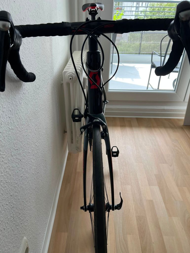 Scott Addict 20 2018 2018 Road & Gravel usato, Nero — immagine 3 di 6
