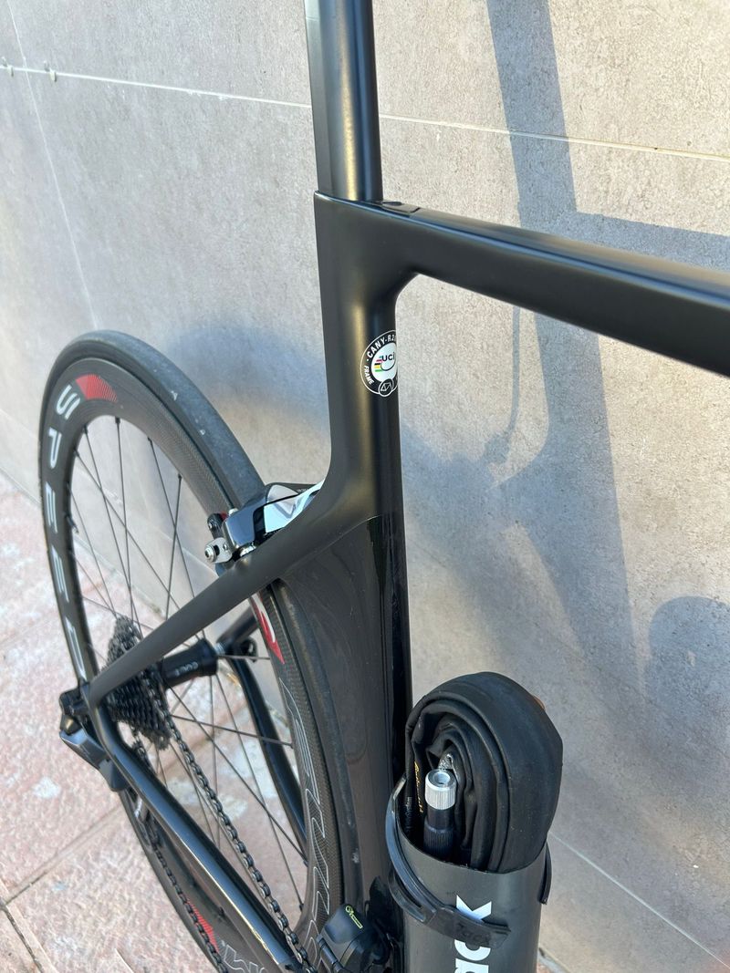Tweedehands Canyon Aeroad Shimano Ultegra Di2 2016 Road & Gravel — afbeelding 7 van 10