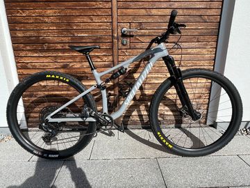 Used Specialized Epic EVO Expert Carbon 2022 MTB