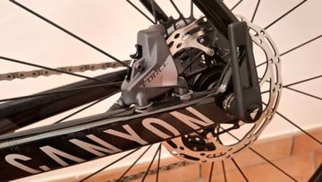 Brugt Canyon Inflite CF SLX 9 2024 2024 Road & Gravel — billede 14 af 17
