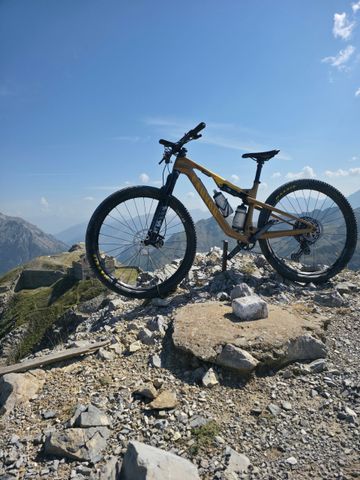 Canyon LUX Shimano XTR 2024 Mountainbike usato, Arancione — immagine 6 di 6