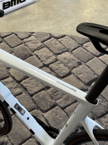 BMC Teammachine SLR THREE 2027 2027 Road & Gravel usato, Bianco — immagine 3 di 4