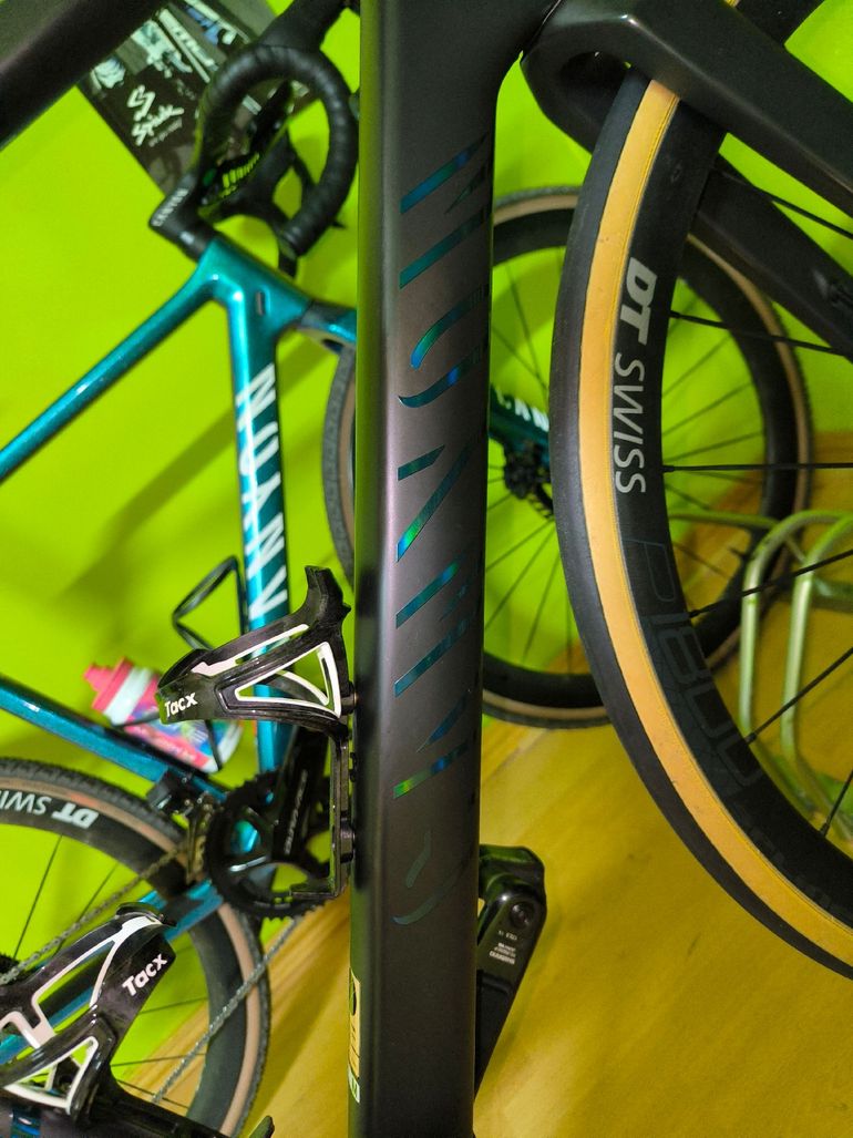 Brugt Canyon ultimate CFR Custom Shimano Dura Ace Di2 2024 Road & Gravel — billede 4 af 10