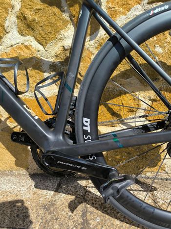 Canyon ultimate CFR Custom Shimano Dura Ace Di2 2024 Road & Gravel usato, Nero — immagine 22 di 23
