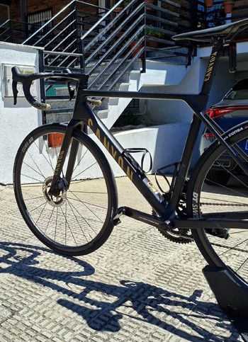 Canyon ultimate CFR Custom Shimano Dura Ace Di2 2024 Road & Gravel d'occasion — image 7 sur 10
