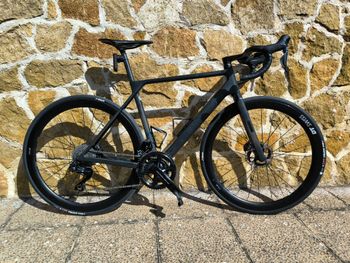 Canyon ultimate CFR Custom Shimano Dura Ace Di2 2024 Road & Gravel d'occasion — image 10 sur 10