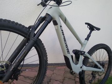 Lapierre Zesty CF 6.9 2025 2025 Mountainbike usato, Grigio chiaro — immagine 38 di 39