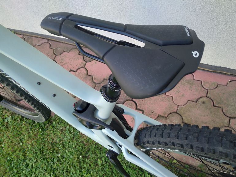 Brugt Lapierre Zesty CF 6.9 2025 2025 Mountainbike — billede 32 af 39