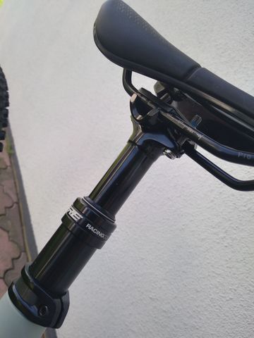 Lapierre Zesty CF 6.9 2025 2025 Mountainbike usato, Grigio chiaro — immagine 21 di 39