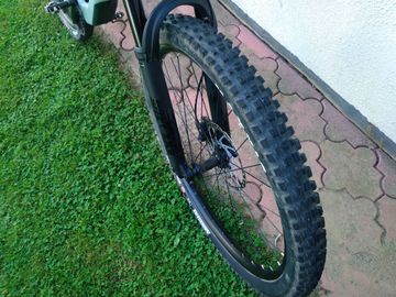 Lapierre Zesty CF 6.9 2025 2025 Mountainbike usato, Grigio chiaro — immagine 7 di 39