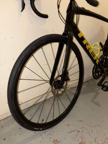 Używany Trek Domane AL 2 Disc 2023 2023 Road & Gravel — zdjęcie 5 z 8