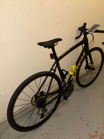 Używany Trek Domane AL 2 Disc 2023 2023 Road & Gravel — zdjęcie 1 z 8
