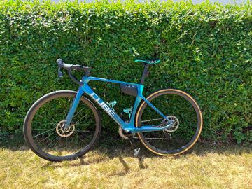 Gebrauchtes CUBE AXIAL WS C:62 SLX 2022 2022 Road & Gravel