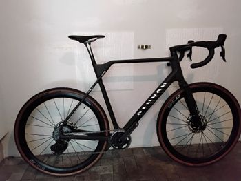 Canyon Inflite CFR AXS 2024 2024 Corsa & gravel usato