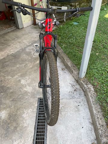 Used Scott Spark 960 2022 2022 Mountainbike, Red, 29 — image 4 of 9