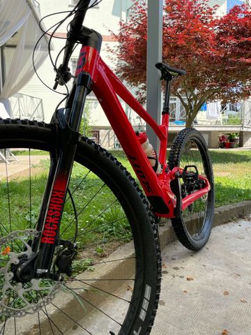 Used Scott Spark 960 2022 2022 Mountainbike, Red, 29 — image 8 of 9