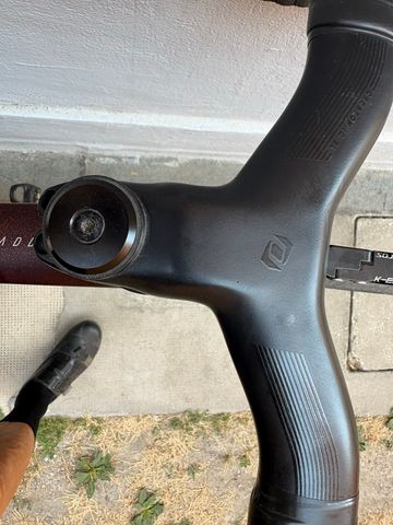 Used Scott Addict 30 2023 2023 Road & Gravel, Black — image 4 of 13