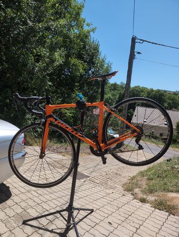 Used Giant TCR Advanced 2 2017 2017 Road & Gravel, Orange — image 2 of 5