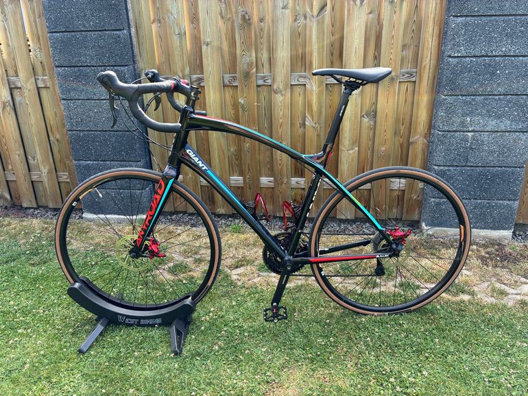 Brugt Giant Anyroad Shimano Sora 2018 Road & Gravel — billede 1 af 7