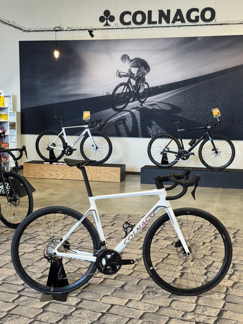 Używany Colnago V4 Disc 105 2026 Road & Gravel