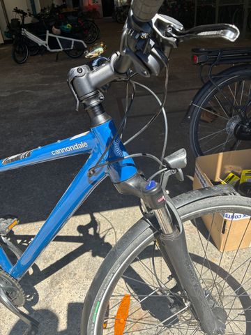 Použité Cannondale Quick CX EQ 2025 2025 Urban — obrázek 3 z 4