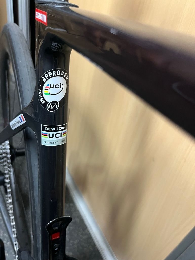 Brugt Focus IZALCO MAX 8.9 2026 2026 Road & Gravel — billede 4 af 11