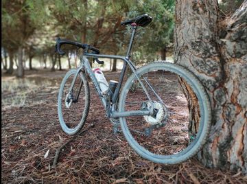 Orbea Terra Shimano GRX 2019 Road & Gravel usato, Grigio chiaro — immagine 3 di 3