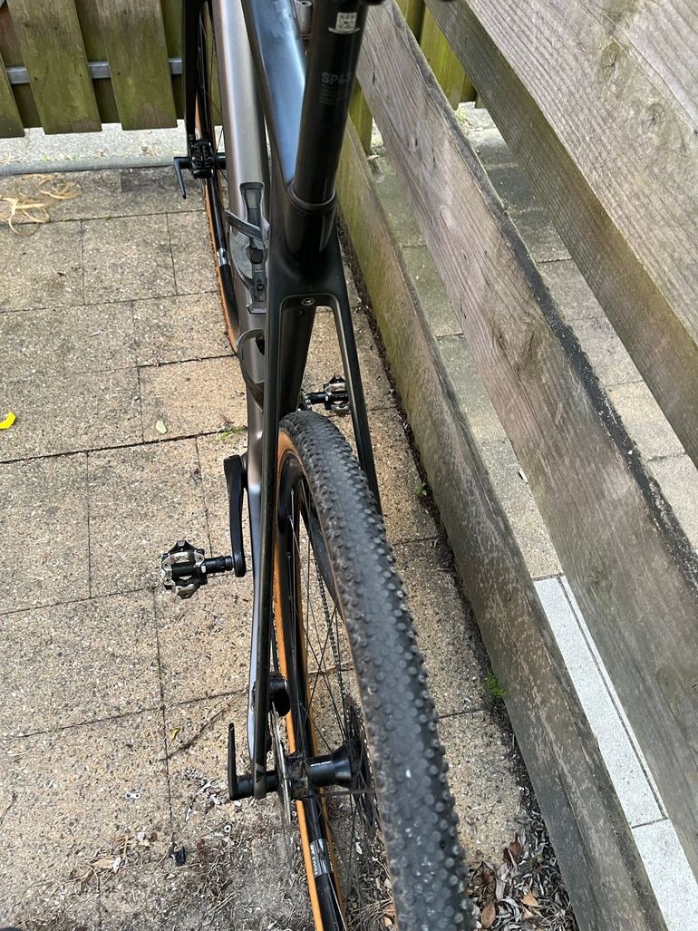 Tweedehands Canyon Grail Shimano 105 2022 Road & Gravel — afbeelding 9 van 16