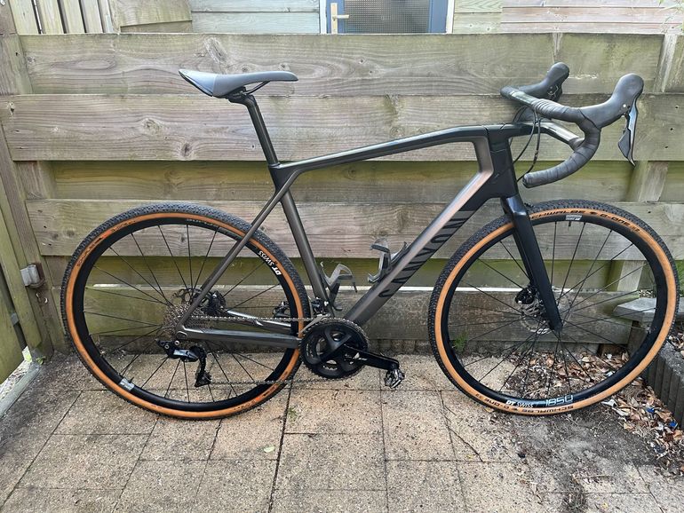 Tweedehands Canyon Grail Shimano 105 2022 Road & Gravel — afbeelding 2 van 16
