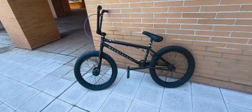 Gebrauchtes We the people Custom 2018 Urban, Schwarz — Bild 1 von 4