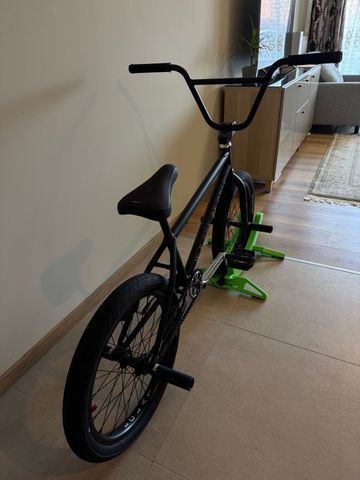 Used Wethepeople Custom 2018 Urban, Black — image 4 of 12