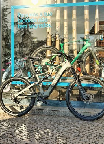 Použité Amflow PR Carbon 2026 2026 Mountainbike — obrázek 2 z 16