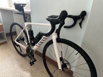 Used Canyon Ultimate CF 7 2026 2026 Road & Gravel, White — image 1 of 6