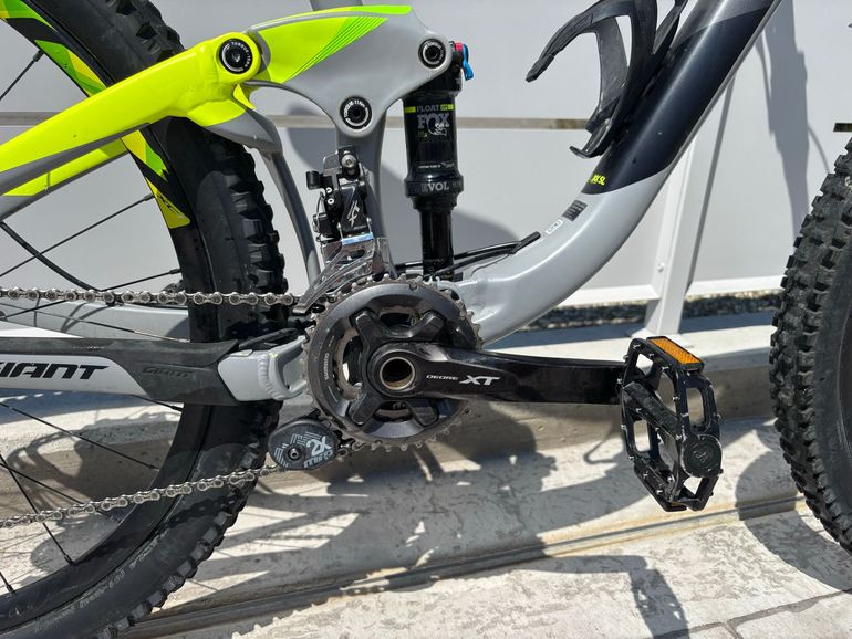 Giant Trance 2 2018 2018 Mountainbike de segunda mano, Gris claro — imagen 4 de 9