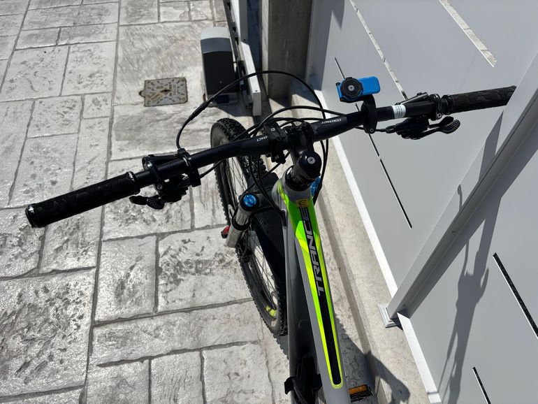 Giant Trance 2 2018 2018 Mountainbike de segunda mano, Gris claro — imagen 8 de 9