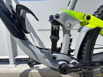 Giant Trance 2 2018 2018 Mountainbike de segunda mano, Gris claro — imagen 6 de 9