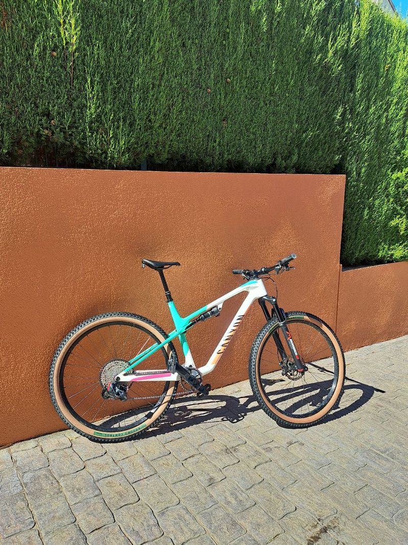 Gebrauchtes Canyon Lux World Cup 7 2023 2023 MTB