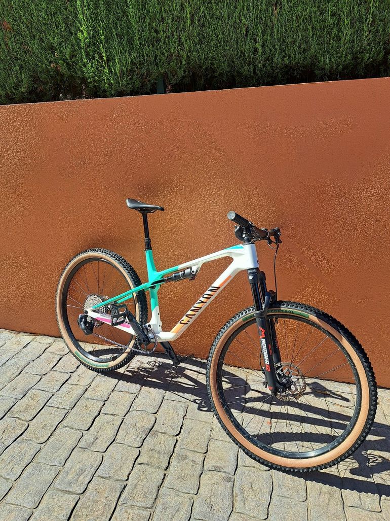 Brugt Canyon Lux World Cup 7 2023 2023 Mountainbike — billede 2 af 4
