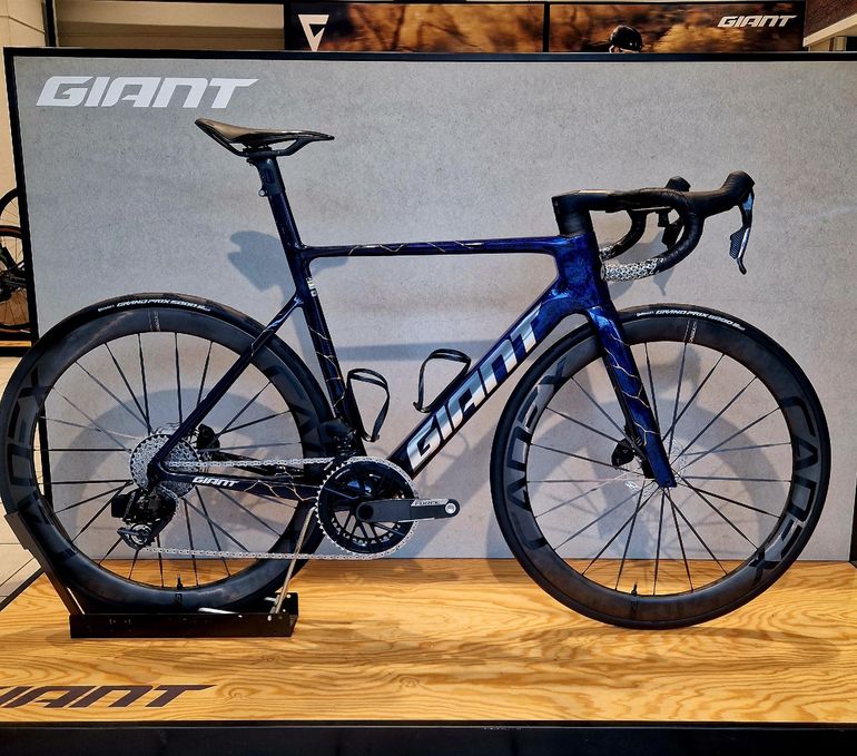 Brugt Giant Propel SRAM Force eTap AXS 2026 Road & Gravel — billede 1 af 12
