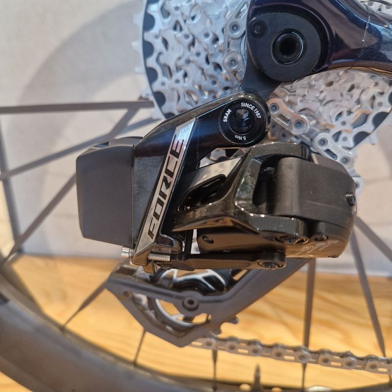 Brugt Giant Propel SRAM Force eTap AXS 2026 Road & Gravel — billede 4 af 12