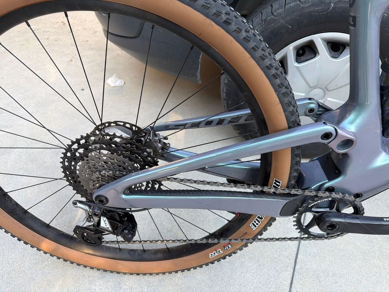 Scott Spark RC Pro 2023 2023 Mountainbike d'occasion — image 2 sur 4