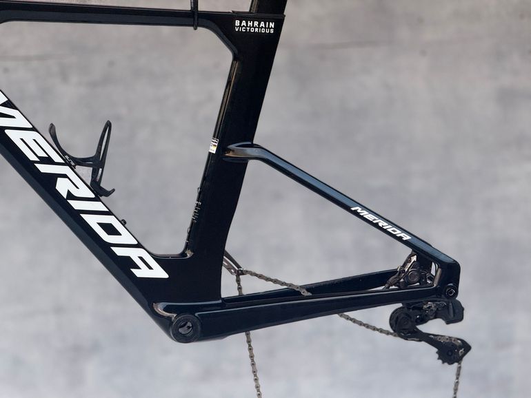 Merida TIME WARP TRI 10K 2025 2025 Road & Gravel usato, Nero — immagine 16 di 18