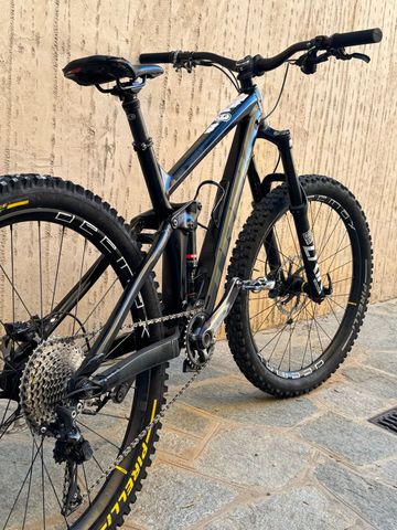 Used Trek Remedy Shimano Deore XT 2019 Mountainbike, Black — image 6 of 6