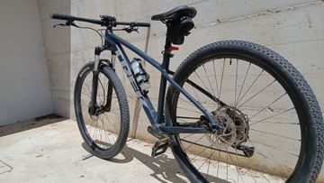Gebrauchtes Trek Marlin Shimano Deore XT 2022 Mountainbike, Blau, 29 — Bild 2 von 9